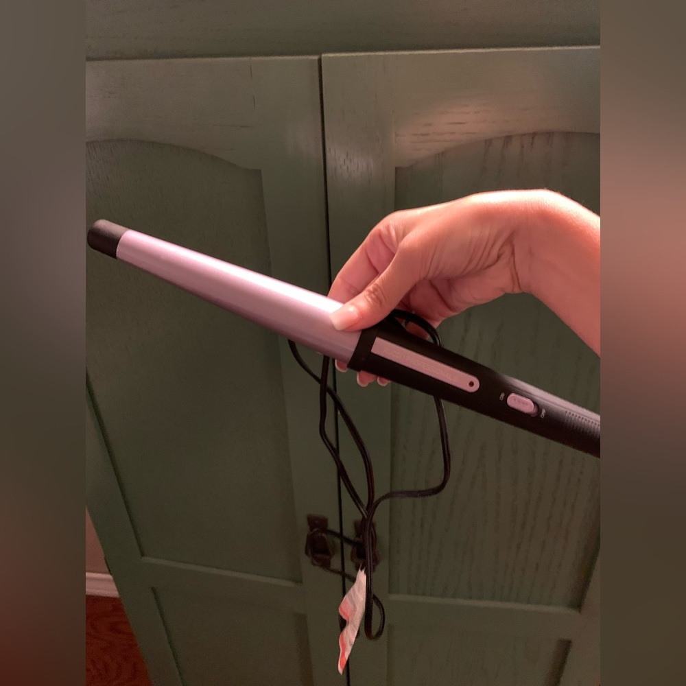 Spiral curling iron